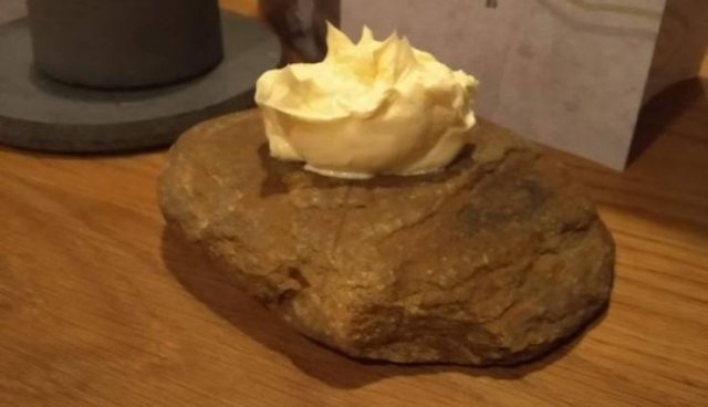 Weird Ways Restaurants Serve Food (17 pics) Weird Ways Restaurants Serve Food (17 pics)