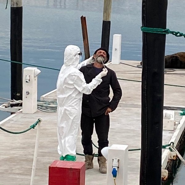 This Man Sailed Across The Ocean To Reach His 90-Year-Old Father During Lockdown (9 pics)