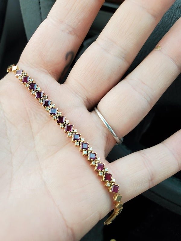 Cheat Thrift Shop Treasures (24 pics)