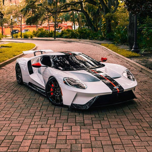 Beautiful Cars (18 pics) Beautiful Cars (18 pics)