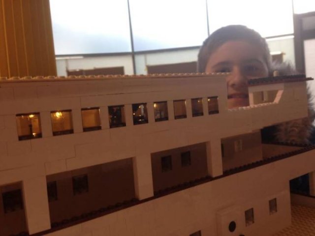 The World's Largest Titanic LEGO Model Built From 56 Thousand Bricks (25 pics)