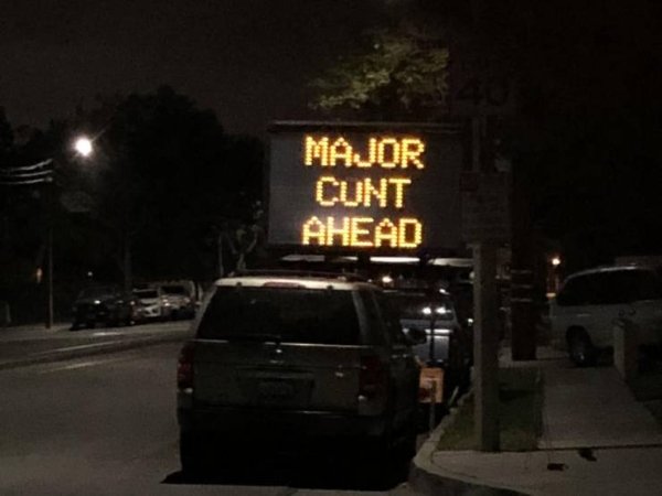Funny Signs (34 pics)