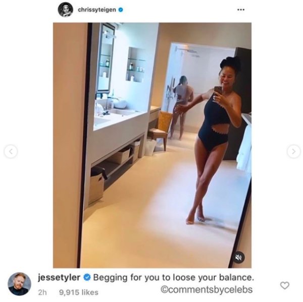 Comments By Celebs (34 pics)