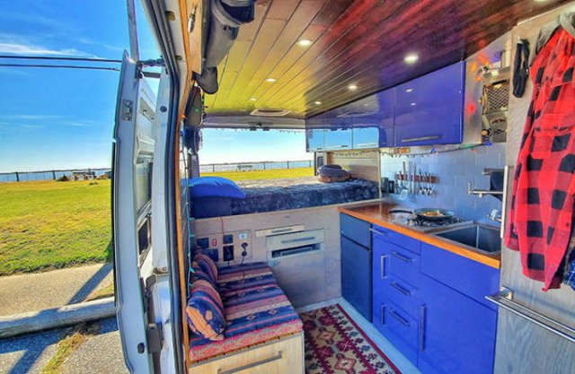 Van Life (25 pics)