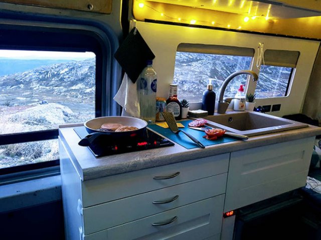 Van Life (25 pics)