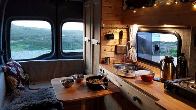 Van Life (25 pics)