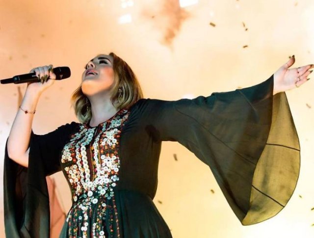 Adele's Amazing Weight Loss (17 pics)