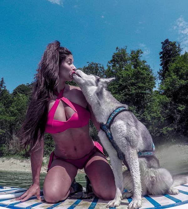Elodie And Her Dog (35 pics)