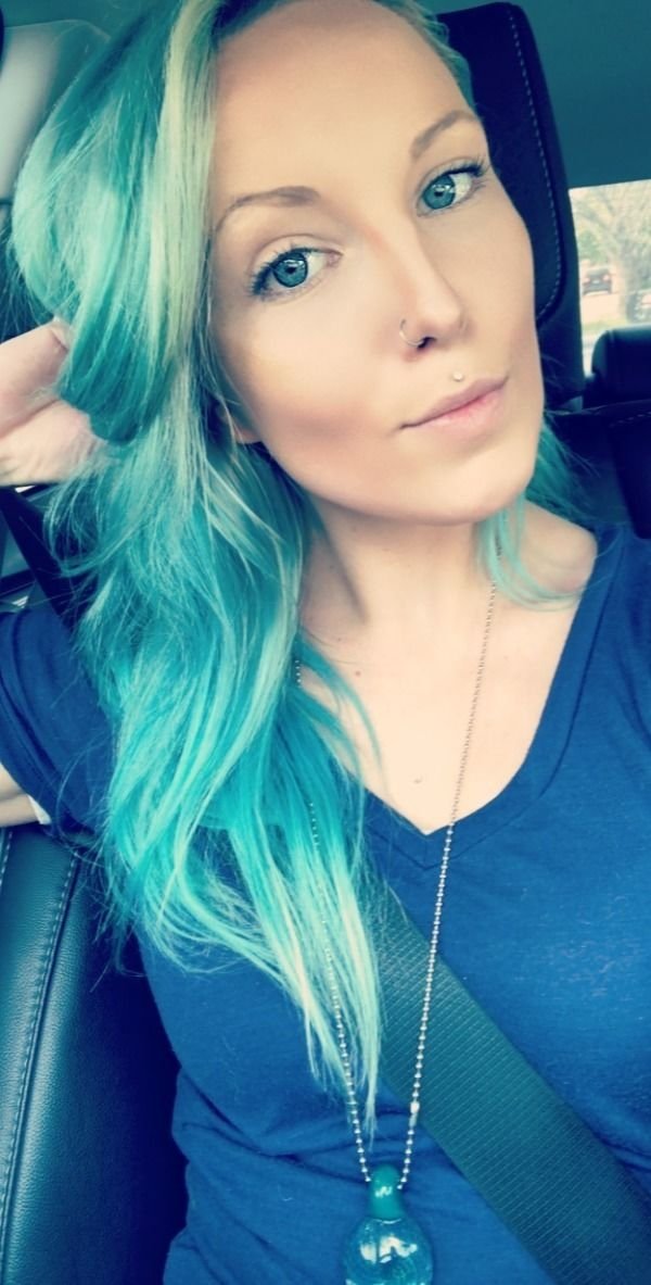 Girls  With Dyed  Hair  38 pics 