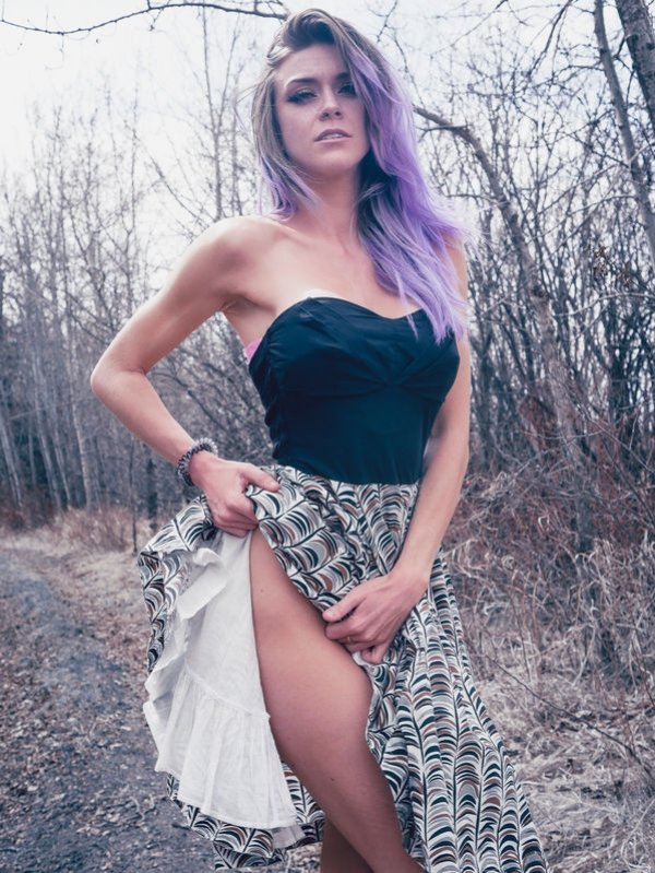 Girls With Dyed Hair (38 pics)