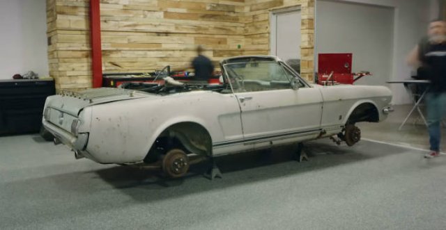 Jason Momoa Restored His Wife's 1965 Mustang (42 pics)