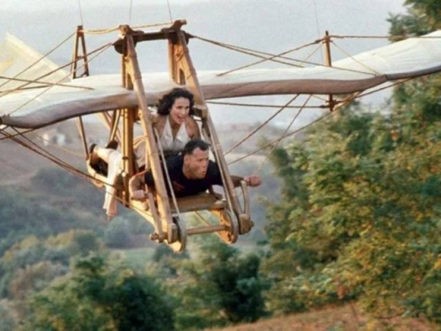 Movie Box Office Fails (25 pics)