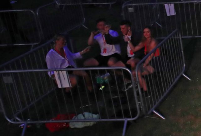 First Socially Distanced Concert In The World (10 pics)