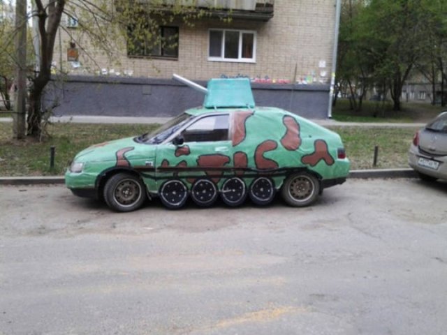 Russians And Their Tanks-Cars (24 pics)