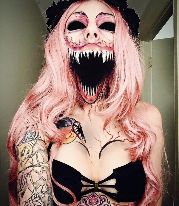 Cosplay Girls (38 pics)