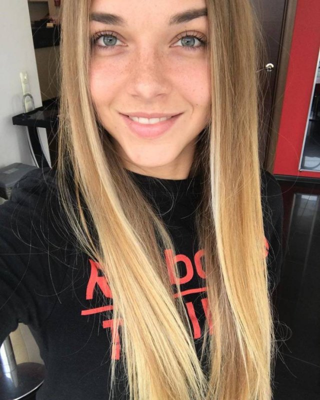 MMA Girls (43 pics)