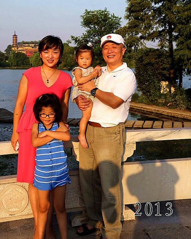 Dad And Daughter Take The Same Photo During 40 Years (41 pics)