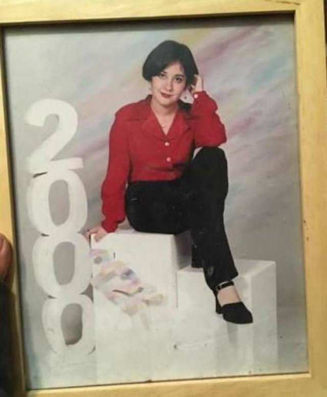 Photos We'd Like To Forget (49 pics)
