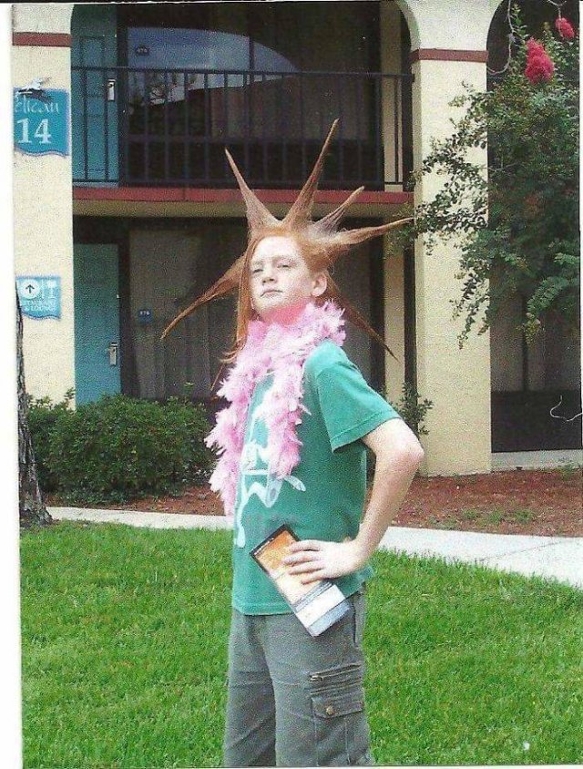 Photos We'd Like To Forget (49 pics)