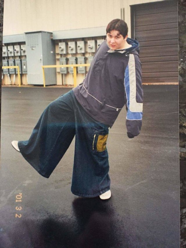 Photos We'd Like To Forget (49 pics)