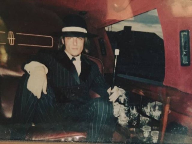 Photos We'd Like To Forget (49 pics)