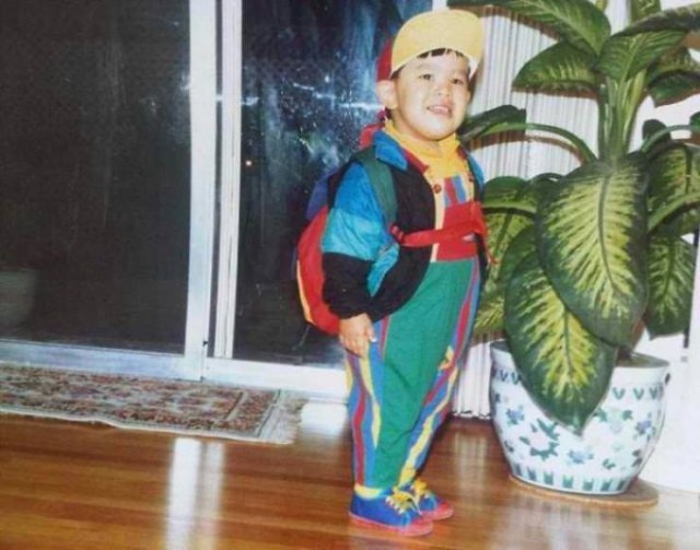 Photos We'd Like To Forget (49 pics)