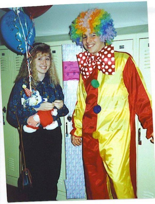 Photos We'd Like To Forget (49 pics)