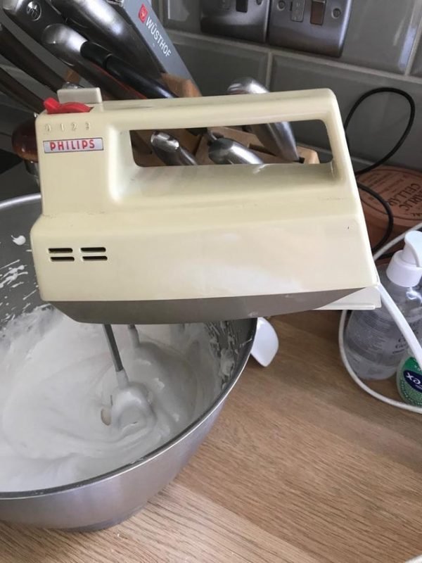 Old Things That Still Work (24 pics)