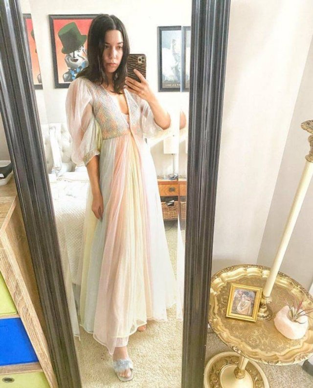 Thrift Shop Treasures (17 pics) Thrift Shop Treasures (17 pics)