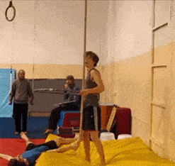 Acid Gifdump, September 4 (25 gifs)