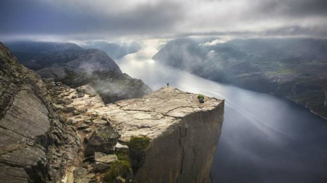 No Words Needed For These Pictures (49 pics)
