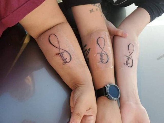 Personal Stories Behind Tattoos (24 pics)