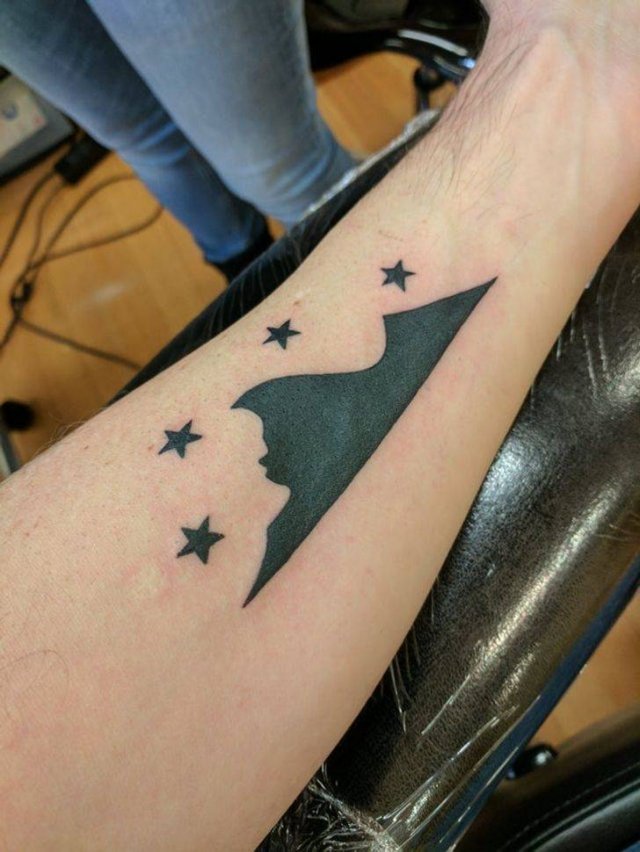 Personal Stories Behind Tattoos (24 pics)