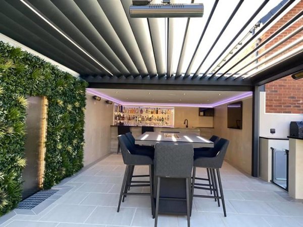Barren Backyard Transformation (14 pics)