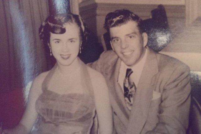 Great Old Family Photos (24 pics)