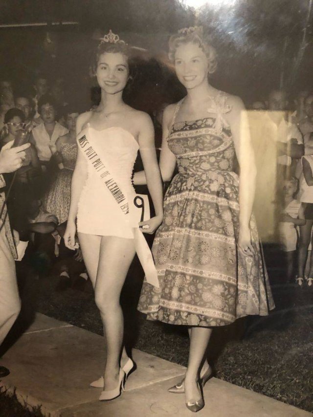 Great Old Family Photos (24 pics)