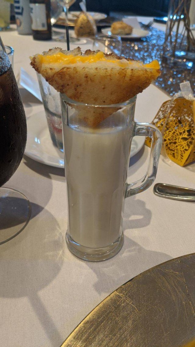 Weird Food Presentation (19 pics) Weird Food Presentation (19 pics)