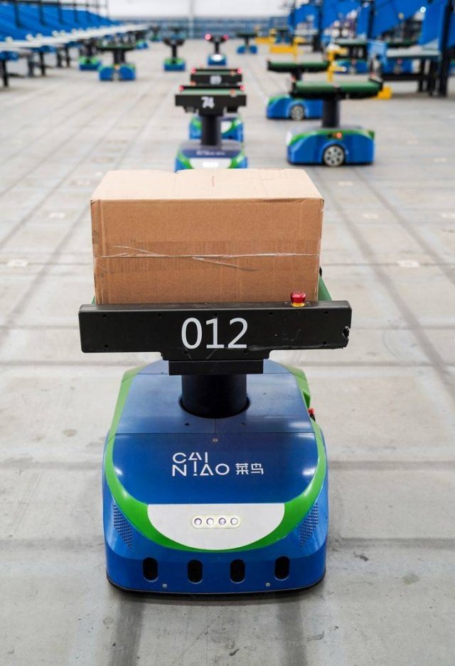 Benefits Of Working In World's Famous Companies (25 pics)