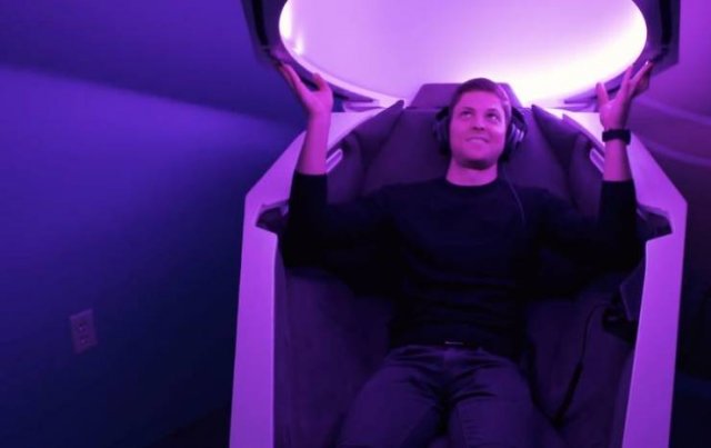 Benefits Of Working In World's Famous Companies (25 pics)