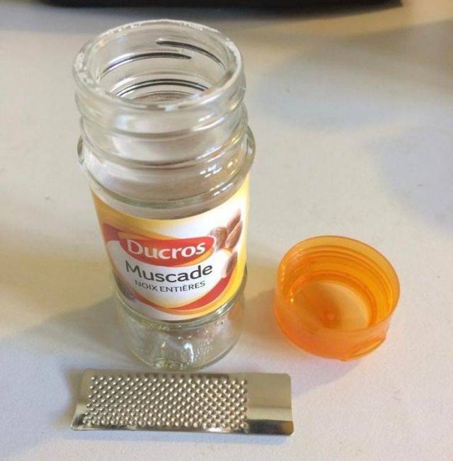 Interesting Souvenirs (18 pics)