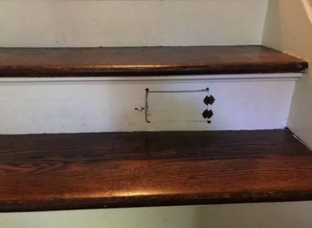 Smart Solutions For Hiding Things (16 pics) Smart Solutions For Hiding Things (16 pics)
