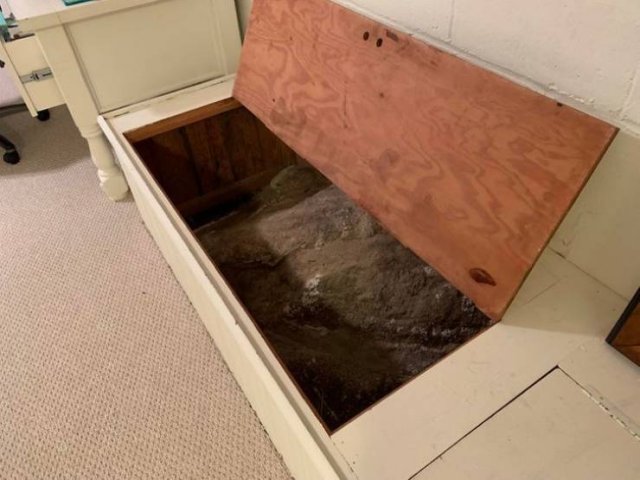 Smart Solutions For Hiding Things (16 pics) Smart Solutions For Hiding Things (16 pics)
