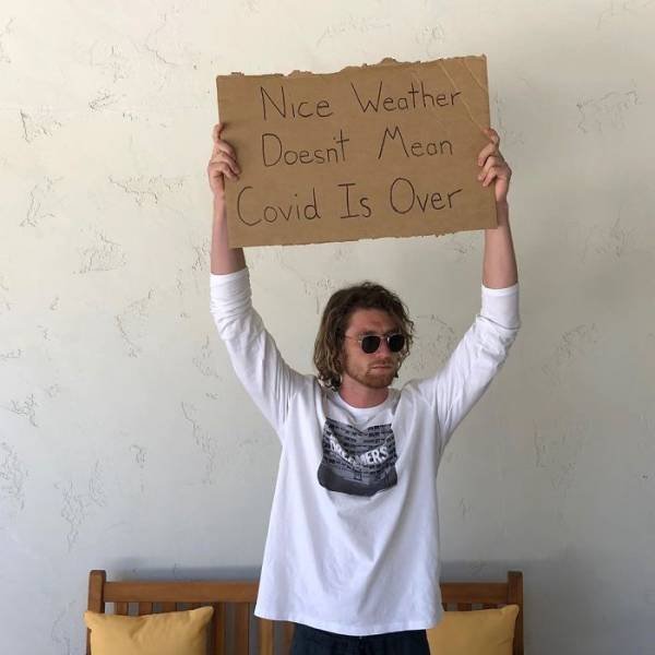 Dude With A Sign (28 pics)