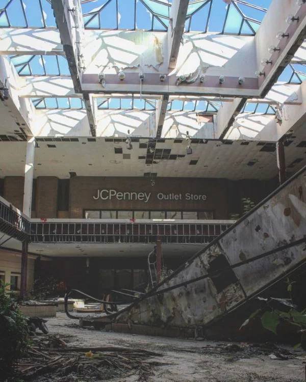 Abandoned Places (31 pics)