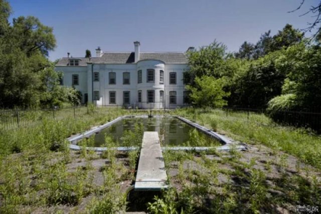 Abandoned Places (31 pics)