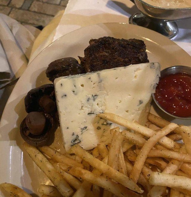 Everything's For Customers (14 pics)