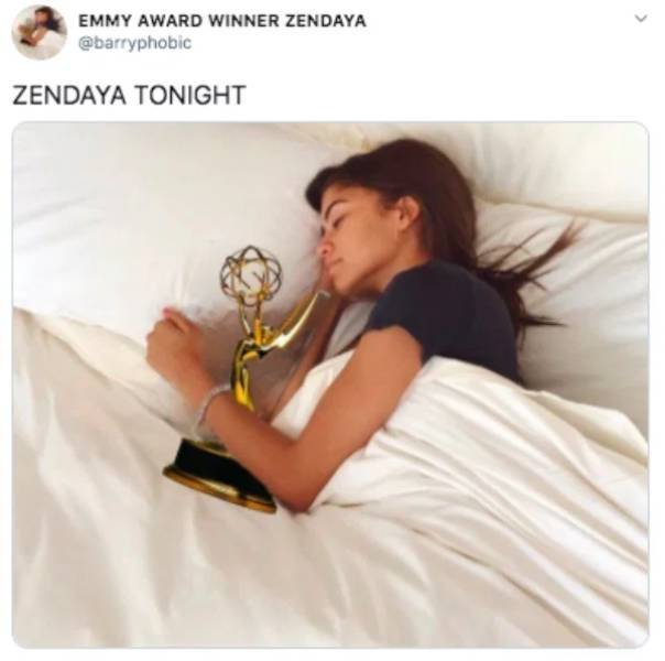 'Emmy' Memes (25 pics)