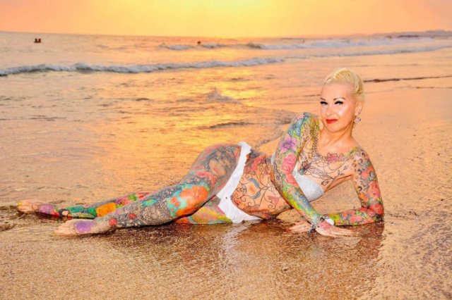 Kerstin Tristan Spent Over 30 Thousand Euro On Bright Tattoos (20 pics)