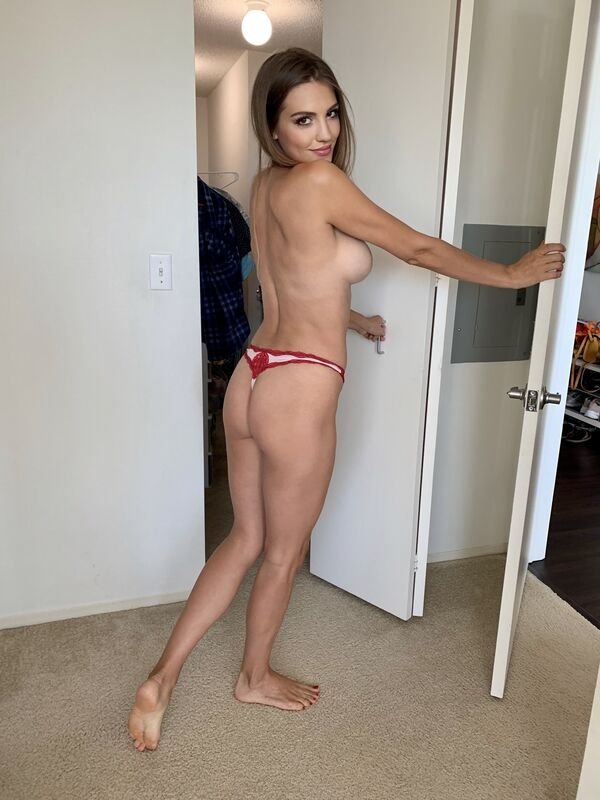 The View Under (45 pics)