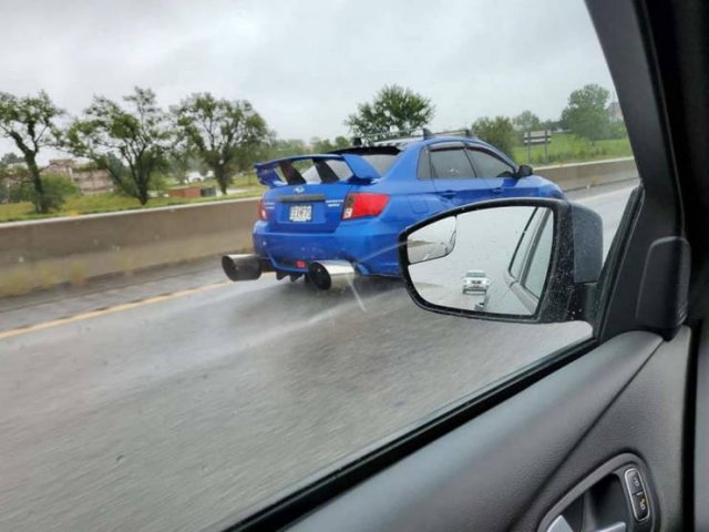 Weird Cars (50 pics)